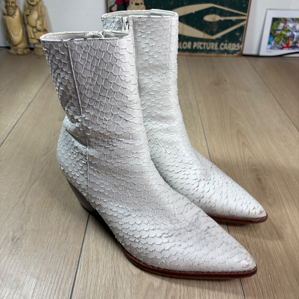 Matisse Caty White Snake Embossed Leather Western Ankle Boots 8M Brazil